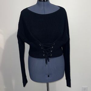 **USED** KENDALL & KYLIE CROPPED SWEATER